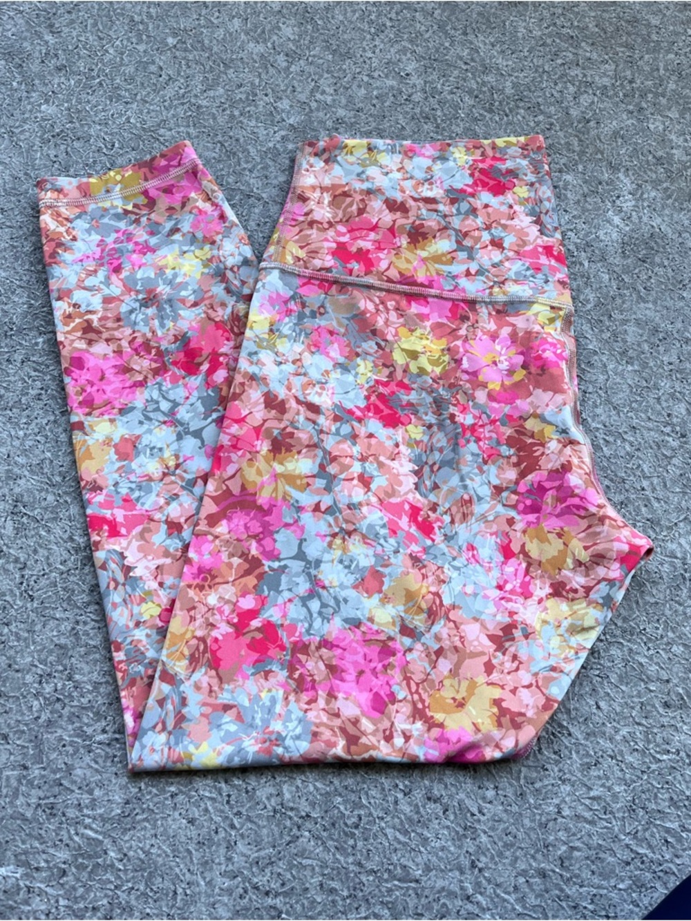 Women’s lululemon athletica align floral pink leggings size 12 athletic